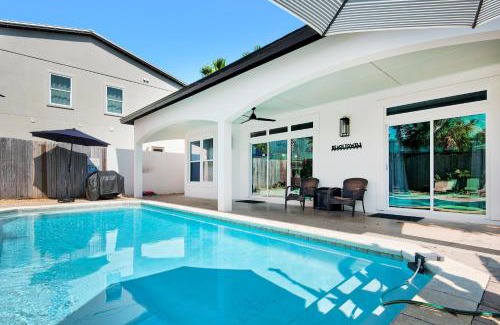 Frangista Beach House | Flamingo Palms