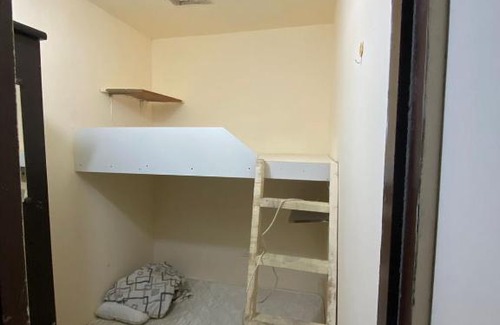 Bur Dubai Apartment | Flamingo Partition