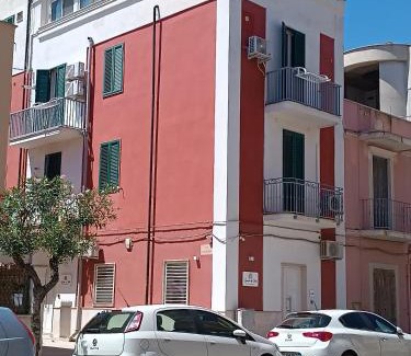 Margherita di Savoia Bed & Breakfast | Flamingo Rooms