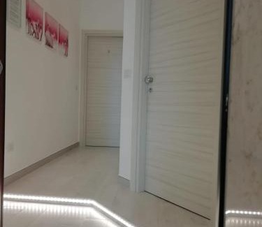 Margherita di Savoia Bed & Breakfast | Flamingo Rooms