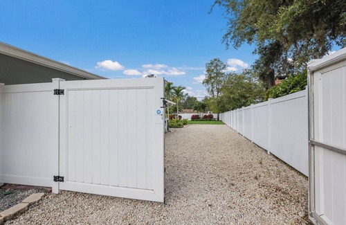 Shore Acre Heights House | Flamingo Royale — Beach Luxury Resort