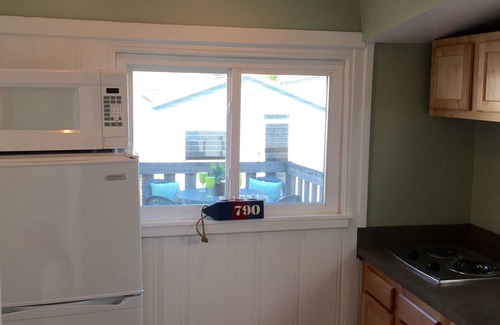 Cape May - Wildwood House | *FLASH SALE for Sept!*1 Bedroom, Yard w/Lg 2 Level Deck, Perfect Location!