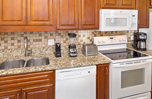 Florida Central Atlantic Coast Condo | FLASH SALE! Great Condo w/Resort Pools, Beach, WiFi & 2 Miles From Disney!