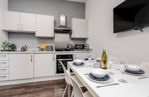 Chinatown Apartment | Flat 1, Colquitt St, 1 Bed, L1 - Pass the Keys