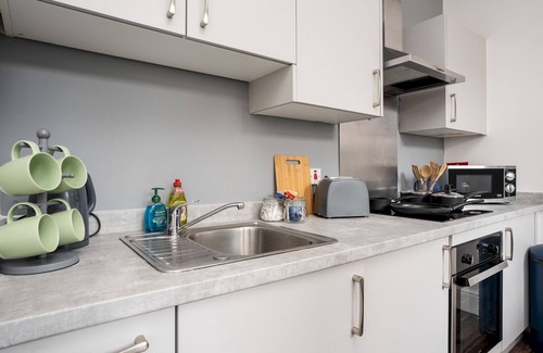 Chinatown Apartment | Flat 1, Colquitt St, 1 Bed, L1 - Pass the Keys