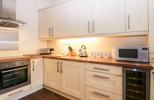 Grange-over-Sands House | FLAT 1 KENTHOLME, family friendly, with a garden in Grange-Over-Sands