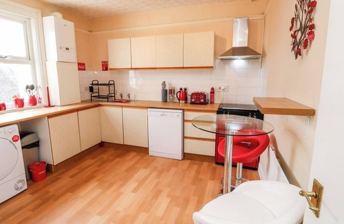 Teignmouth Cottage | FLAT 2, pet friendly, country holiday cottage in Teignmouth