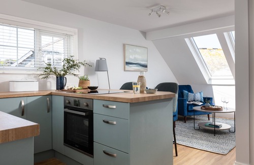 Treator Apartment | Flat 2 Strand House - Padstow - an apartment that sleeps 2 guests in 1 bedroom
