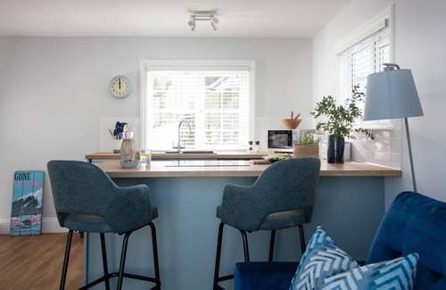 Treator Apartment | Flat 2 Strand House - Padstow - an apartment that sleeps 2 guests in 1 bedroom