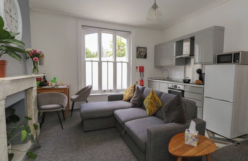 Bournemouth City Centre Cottage | Flat 2 - Studland