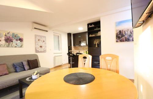 Zvezdara Apartment | Flat 23