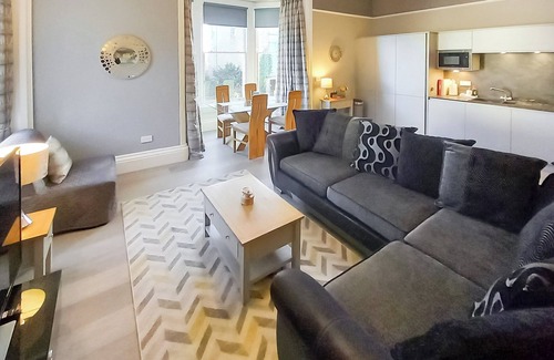 Nairn Cottage | Flat 3, Barron House
