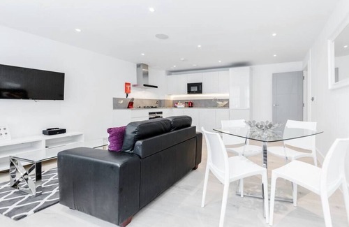 Ealing Apartment | Flat 9 Walpole Court -Studio apartment