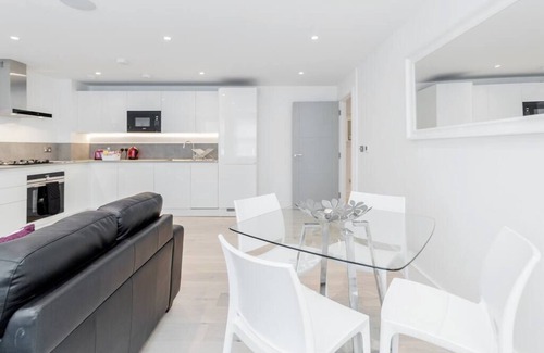 Ealing Apartment | Flat 9 Walpole Court -Studio apartment