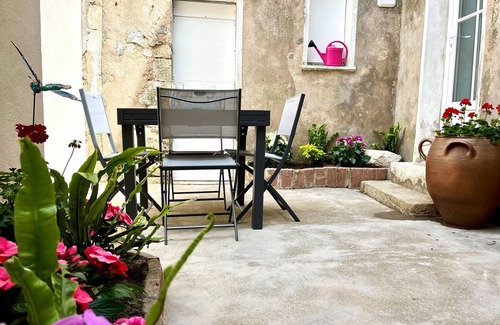 Les Sables d'Olonne Apartment | Flat between port and beach in the heart of Les Sables