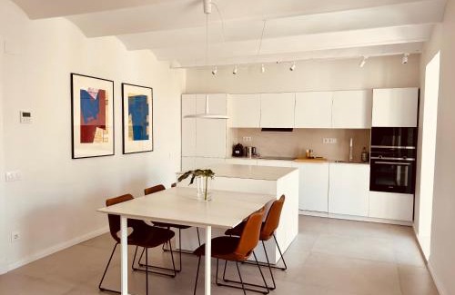 L'Antiga Esquerra de l'Eixample Apartment | Flat by Forgetmenot