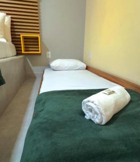 Cem Bracas Hotel | Flat Chamego Triplo