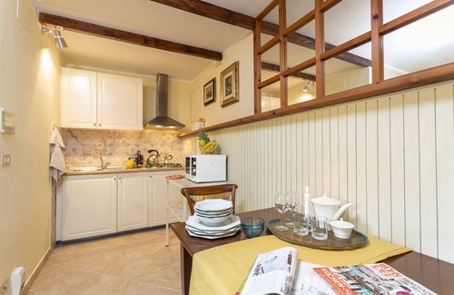 Barberino Tavarnelle Apartment | Flat in San Donato, Chianti, Tennis court,pool,barbecue,village walk distance,D5