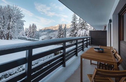 Le Planellet Apartment | Flat - Le Whivern: A stone's throw from the village centre