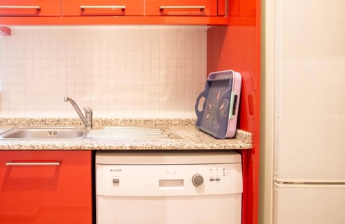 Karsiyaka Apartment | Flat near Sea and Public Transportation in Izmir