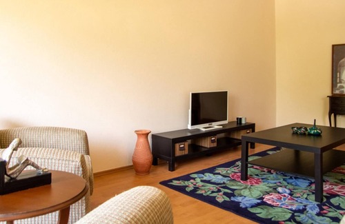 Karsiyaka Apartment | Flat near Sea and Public Transportation in Izmir
