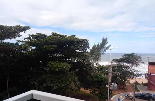 Macae Apartment | Flat pé na areia com vista internet e ar