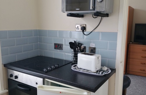 Great Yarmouth Apartment | Flat - Sleeps 2 & On Street Parking