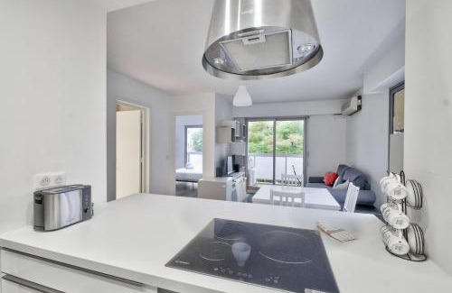 Liberation Apartment | Flat with balcony 15min from Promenade des Anglais