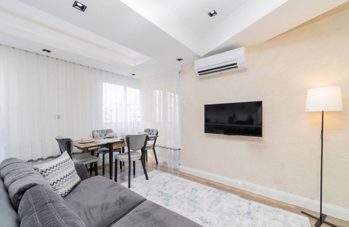 Konyaalti Apartment | Flat with Balcony and Shared Pool 6 min to Beach