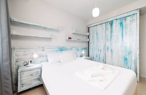 Konyaalti Apartment | Flat with Pool, Balcony 7 min to Konyaalti Beach