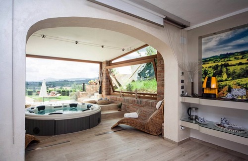 Montepulciano Apartment | Flat with private terrace,A/C,in a wine estate with pool,Spa,children friendly