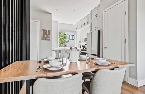 Fort Worth House | Flawless New Modern Magnolia Townhome 2 bedrooms