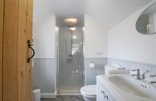 Halesworth Cottage | FLAXEN COTTAGE, HEVENINGHAM, pet friendly, with a garden in Laxfield