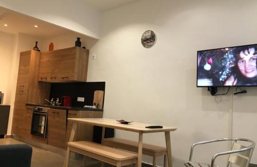 Les Grands Carmes Apartment | FLC-PANIER- OLD PORT 500m - T3- 2 Bedrooms -Maxi 6 Guests