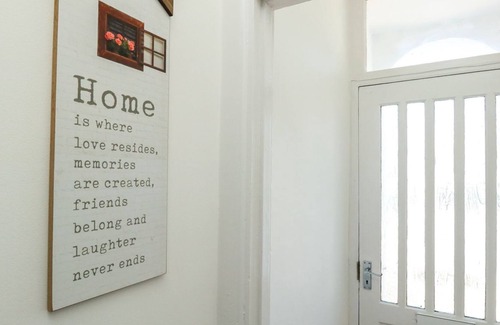 Wyke Regis Cottage | FLEET BREEZE, pet friendly, country holiday cottage in Wyke Regis