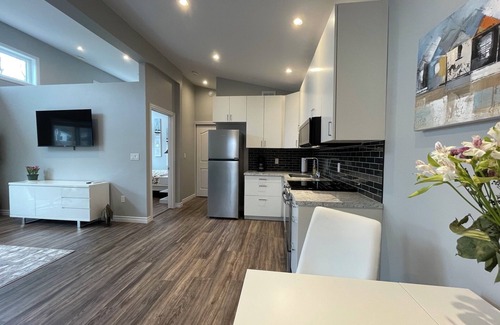 Kingston House | Fleure-de-Lys Haus One bedroom House Short Term