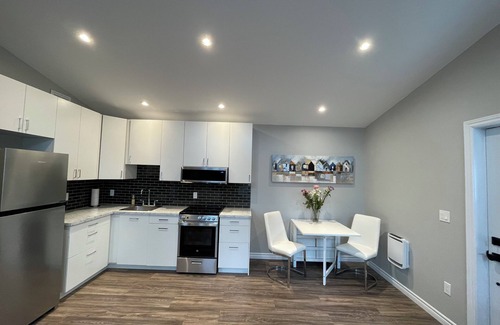 Kingston House | Fleure-de-Lys Haus One bedroom House Short Term