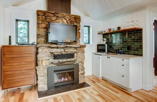 Idaho Springs Cabin | Flint Fun & Cozy Boho Mod Mountain Creekside Cabin