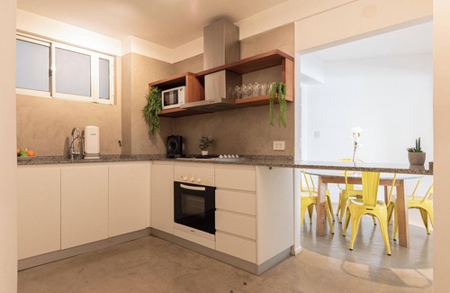 Balvanera Apartment | Fliphaus + Cordoba 2506 - 3 Bd Facultad Medicina