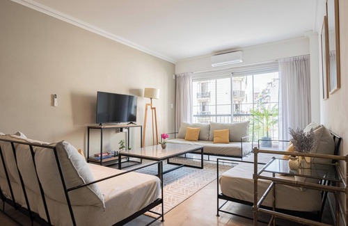 Balvanera Apartment | Fliphaus + Cordoba 2506 - 3 Bd Facultad Medicina