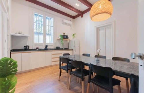 Colegiales Condo | Fliphaus + Mansion Paz A 10 pax Deluxe House Belgrano