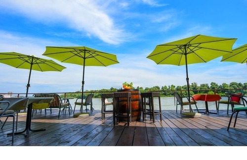 Novi Beograd House | Floating House on the River, near the city - Apt 5 (Twin Room)