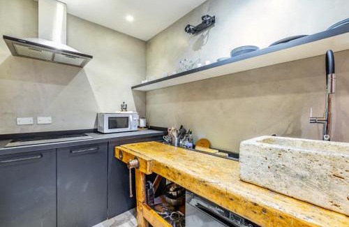 Santo Spirito Apartment | Florence Oltrarno Duplex Apartment