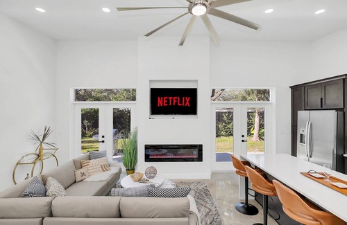 Kissimmee House | Florida HappyNest Secluded Luxury Guesthouse