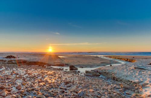 Lincoln City Apartment | Flounder's Crib Condo