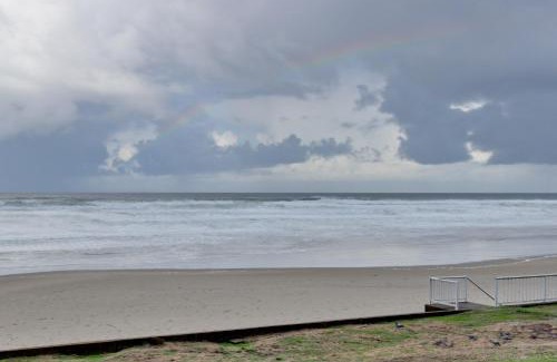 Lincoln City Apartment | Flounder's Crib Condo