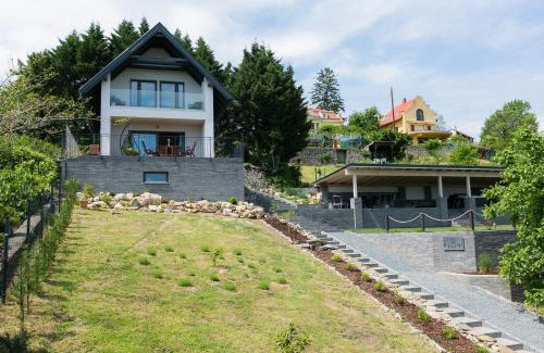 Badacsonytomaj Villa | Flow House&Garden
