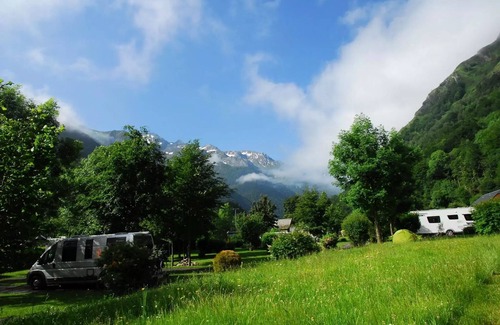 Arras-en-Lavedan House | Flower Camping Pyrénées Natura * - Mobilhome Comfort 23m2 - 1 bedroom - semi-covered terrace 18m2 + BBQ + DRAPS + SERVIETTS 2 people