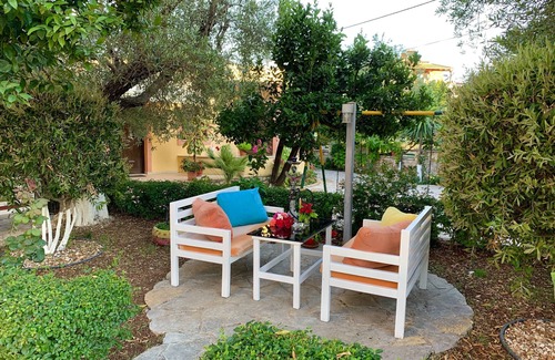 Ksamil Villa | Flower Garden Villa