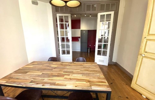 Centre Ville House | FLOYDROOM'S Pau chambre hôtes dans appartement partagé proche château